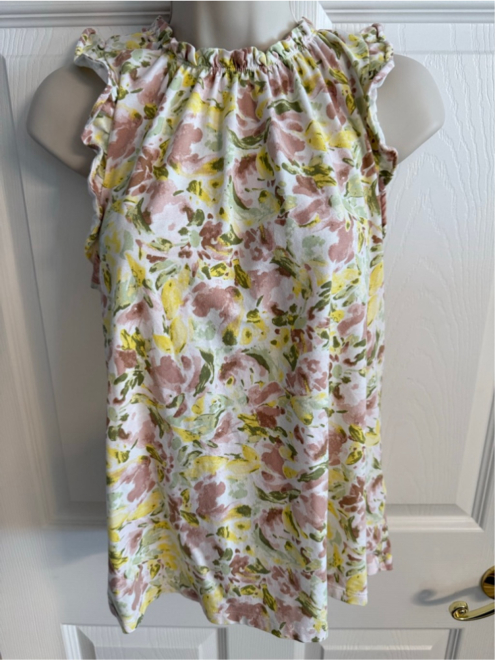 LC Lauren Conrad tank top shirred neck ruffled cap sleeves pastel floral sz S